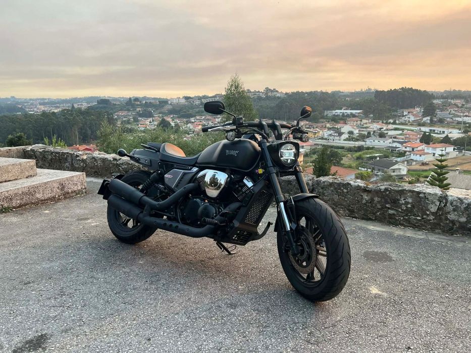 Moto Blutoc v- Bob 250cc / 2025