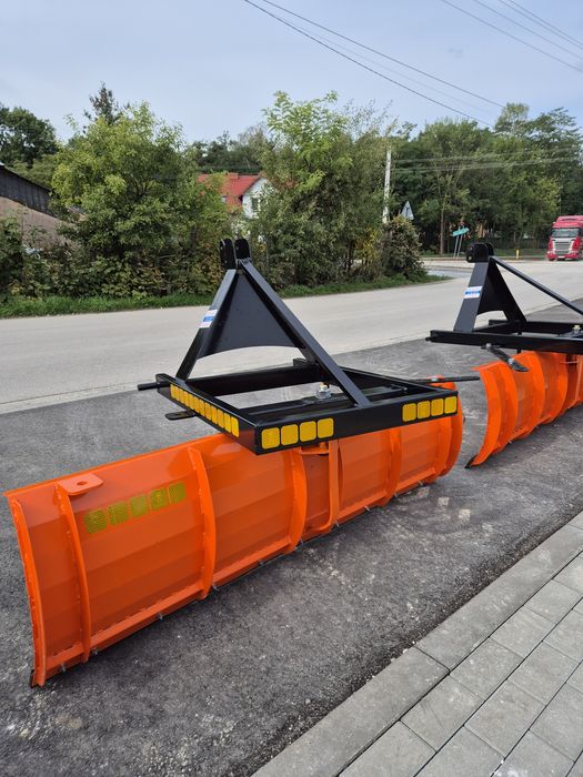 Solidny nowy obracany pług do śniegu na tuz na tył ciągnika DOWÓZ