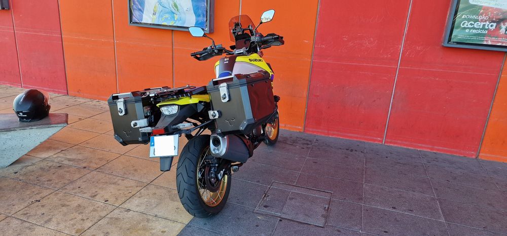 Suzuki v strom 1050DE