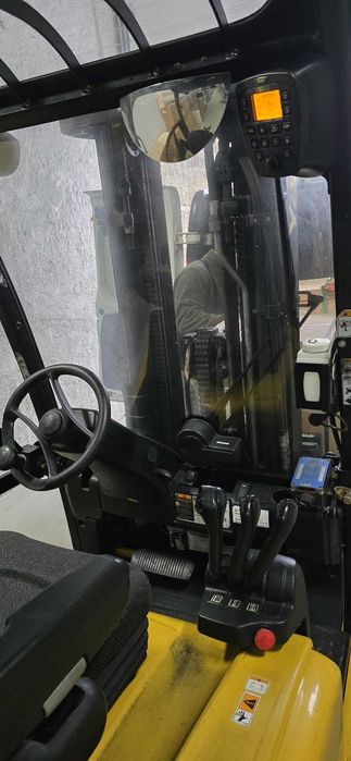 Empilhador Yale elétrico COM BATERIA NOVA 2026