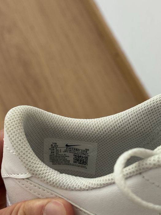 Оригінальні жіночі кеди nike найк