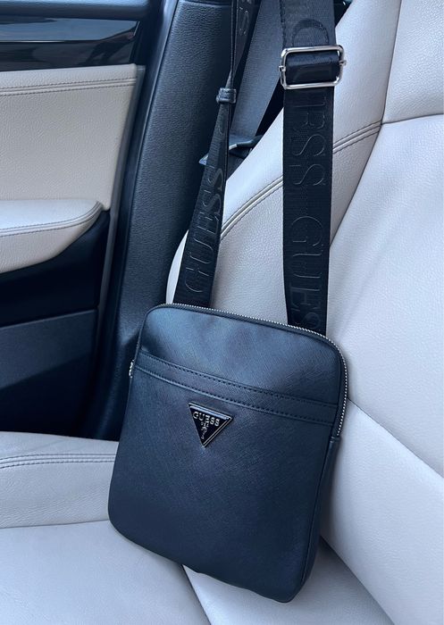 Сумка чоловіча Guess