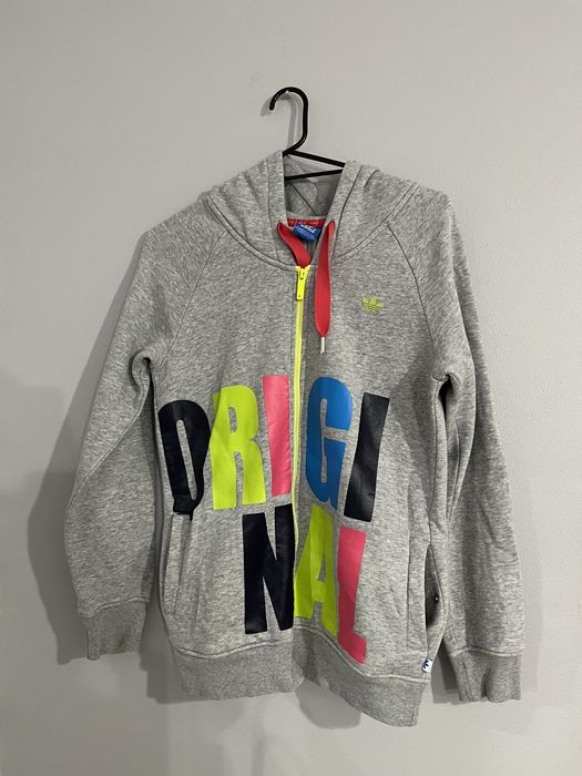 Bluza Adidas szara z neonowymi napisami