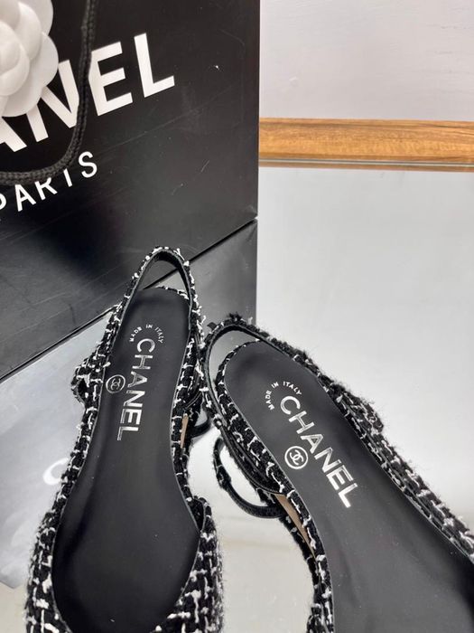 Chanel slingback