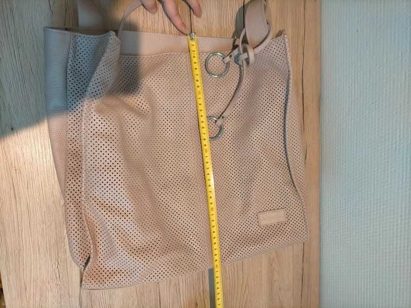 Skórzana torebka Wojas beżowa, ażurowa, shopper