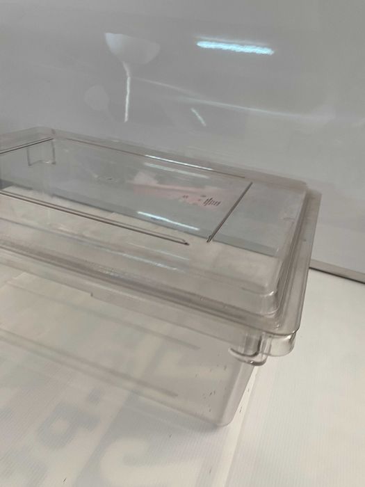 Caixa de armazenamento Cambro nova