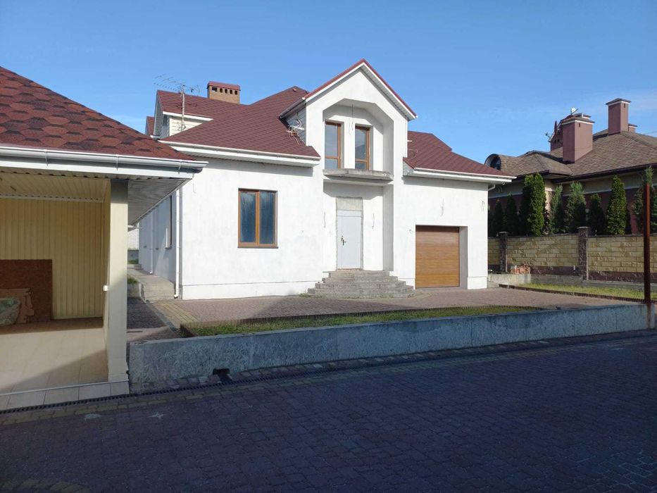 Продається енергоефективний котедж площею 263 кв.м.
