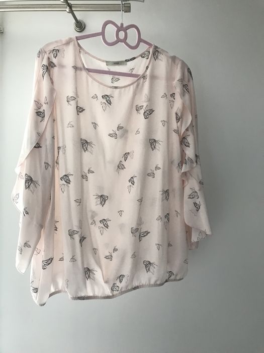 Cienka bluzka w motyle