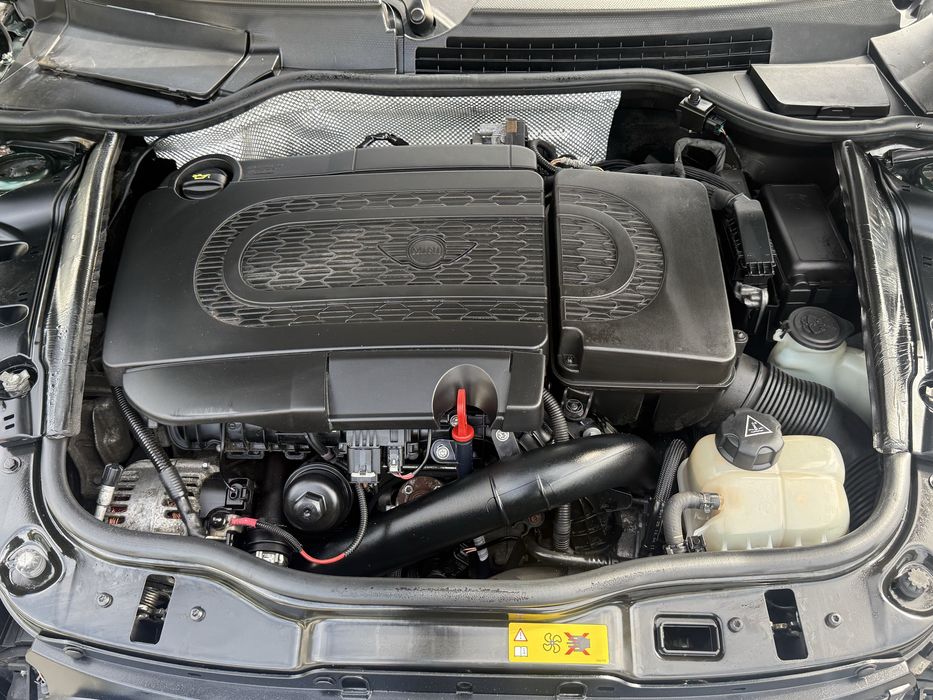 Mini Cooper 1.6 D 2011 English green bmw motor