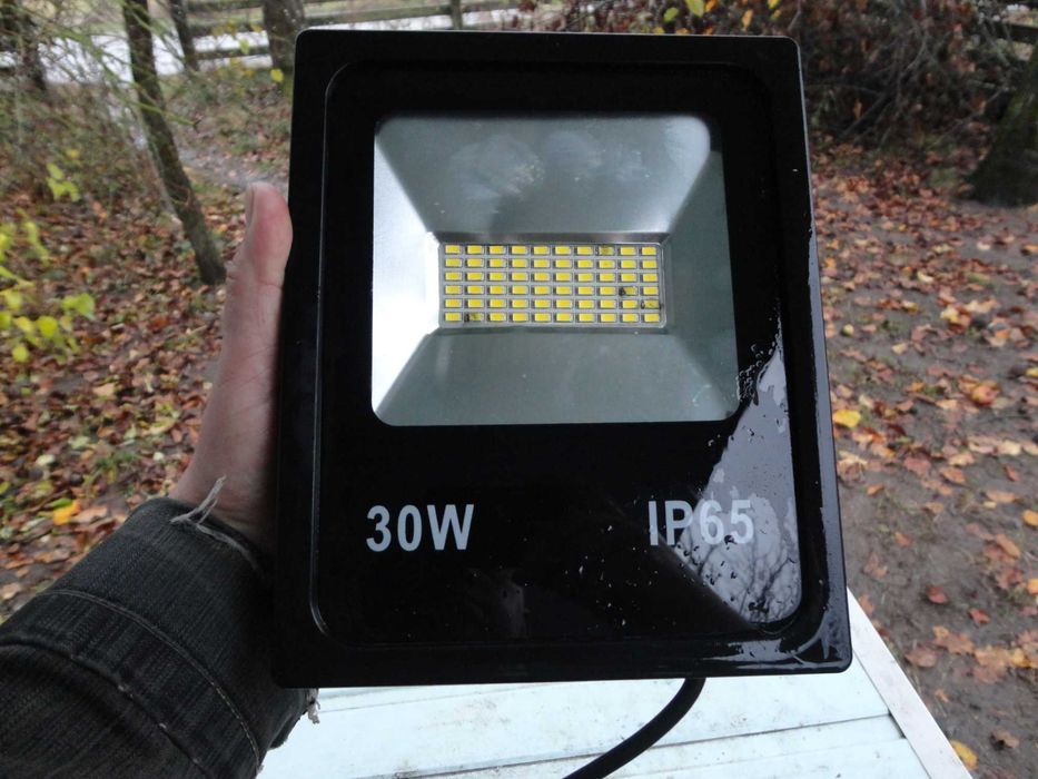 Світлодіодна лампа прожектор. 30 Ват