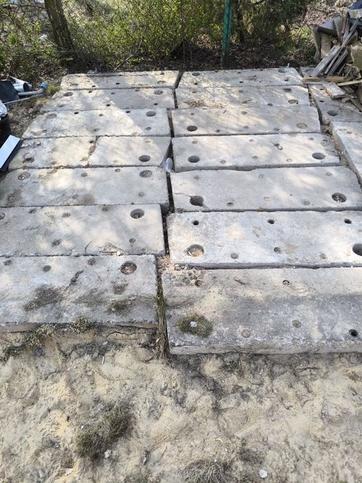 Płyty betonowe, drogowe, zbrojone