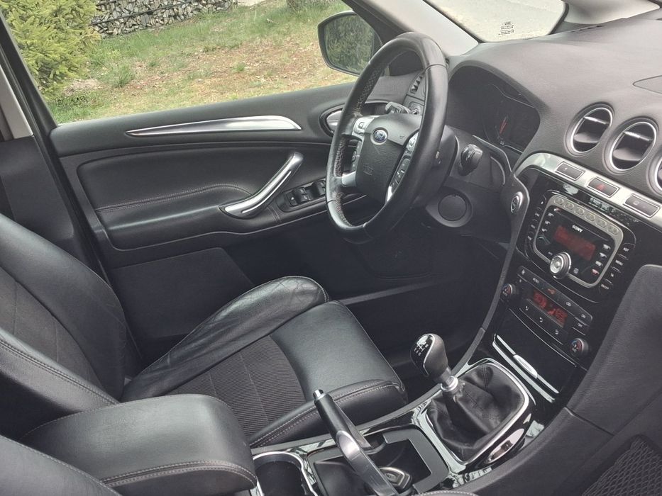 Ford s max  diesel 5 osób