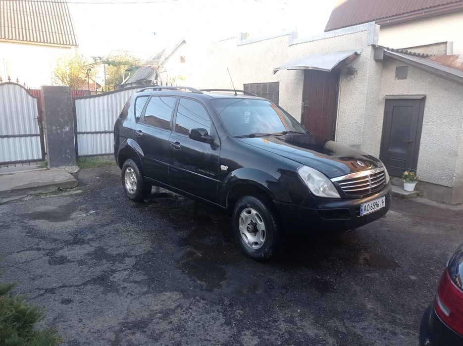 Продам Сангйонг Рекстон 4х4 коробка автомат