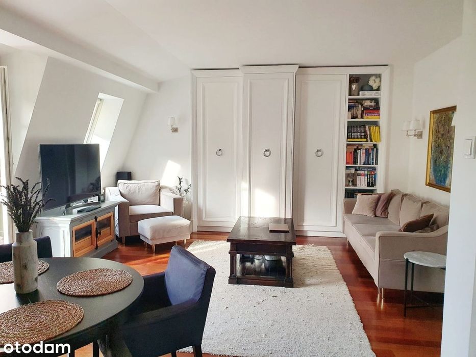 Piękny apartament z halą w wygodnej do życia lokalizacji