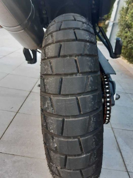 Bmw F650 Gs 2010, com 800cm3 de 70 Cv, edição limitada de comemoração dos 30 anos da Gs.
