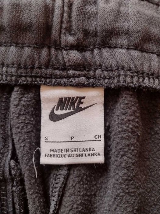 Oryginalne spodnie Nike