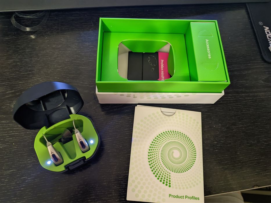 Слуховой аппарат с приложением и автонастройкой