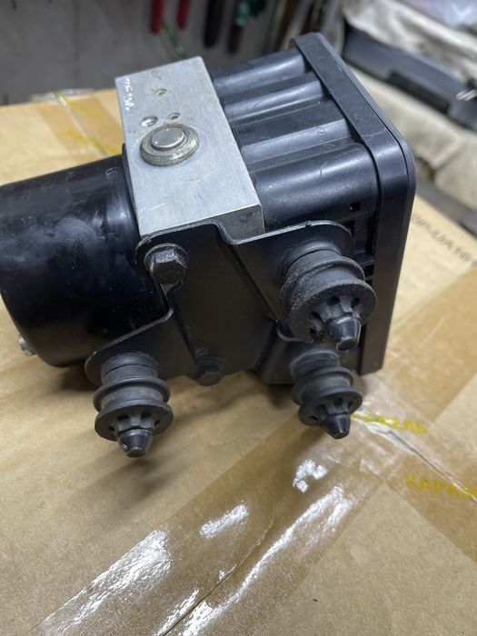 Блок управления АВS АБС VW 2005-2010  1K0 614 517 AE / 1K0 907 379AC