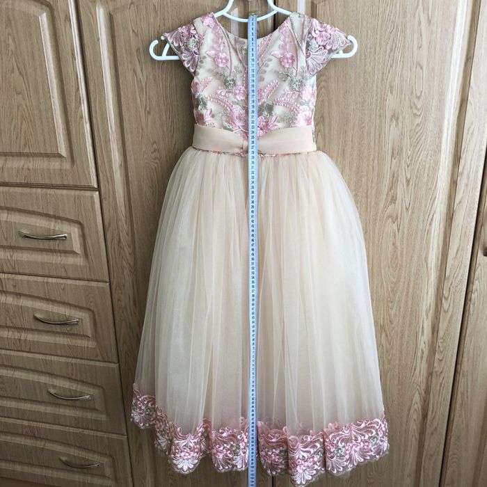 Сукня бежева з вишивкою, 116-128, нарядна, для дівчинки , святкова