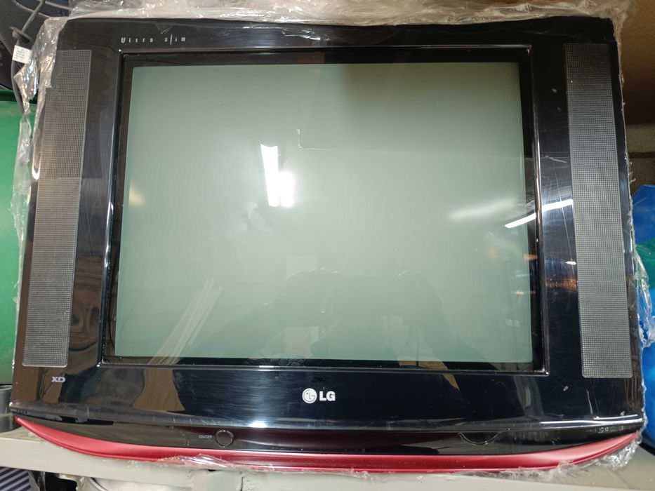 Телевізор LG 24 дюйми