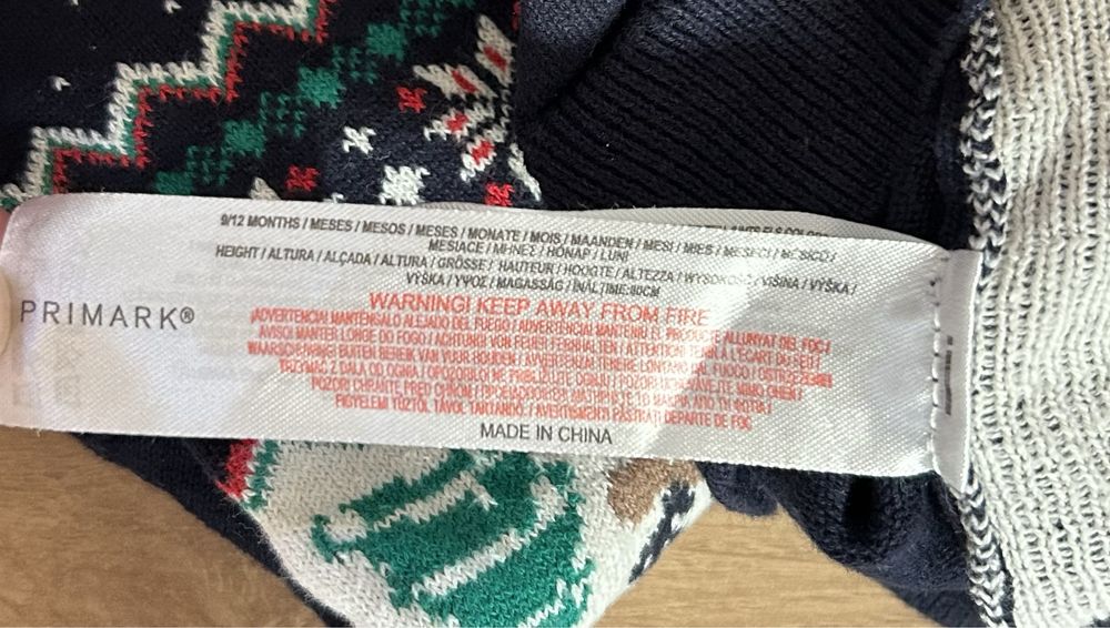 Świąteczny sweterek chłopięcy Primark