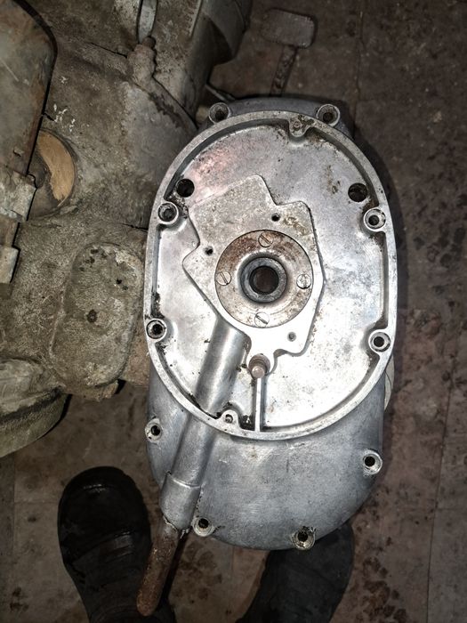 Картер- циліндри/ к750. раній