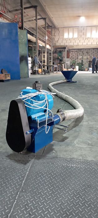 Шнековий погрузчик з двигуном або без, навантажувач, шнек