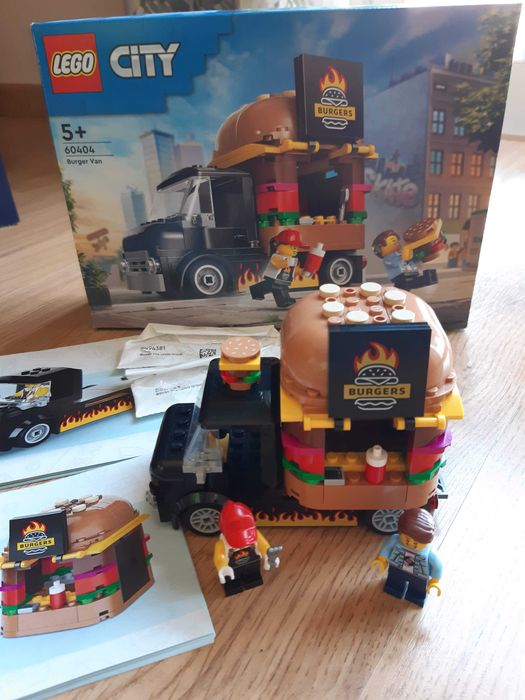 LEGO City 60404 - Camião de Hambúrgueres