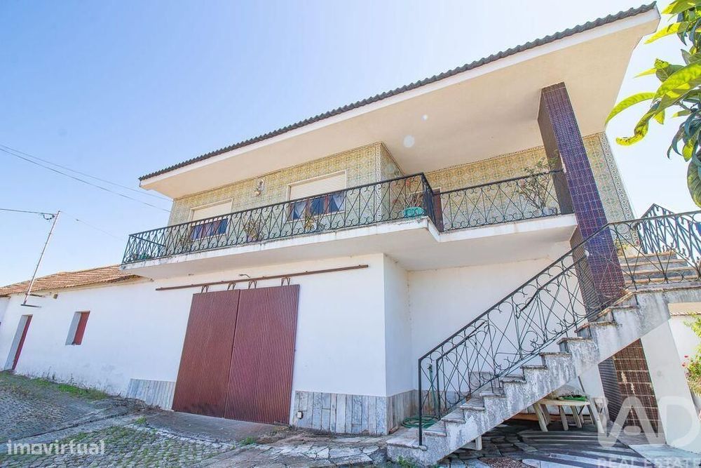 Casa / Villa T3 em Lamas e Cercal de 430 m2