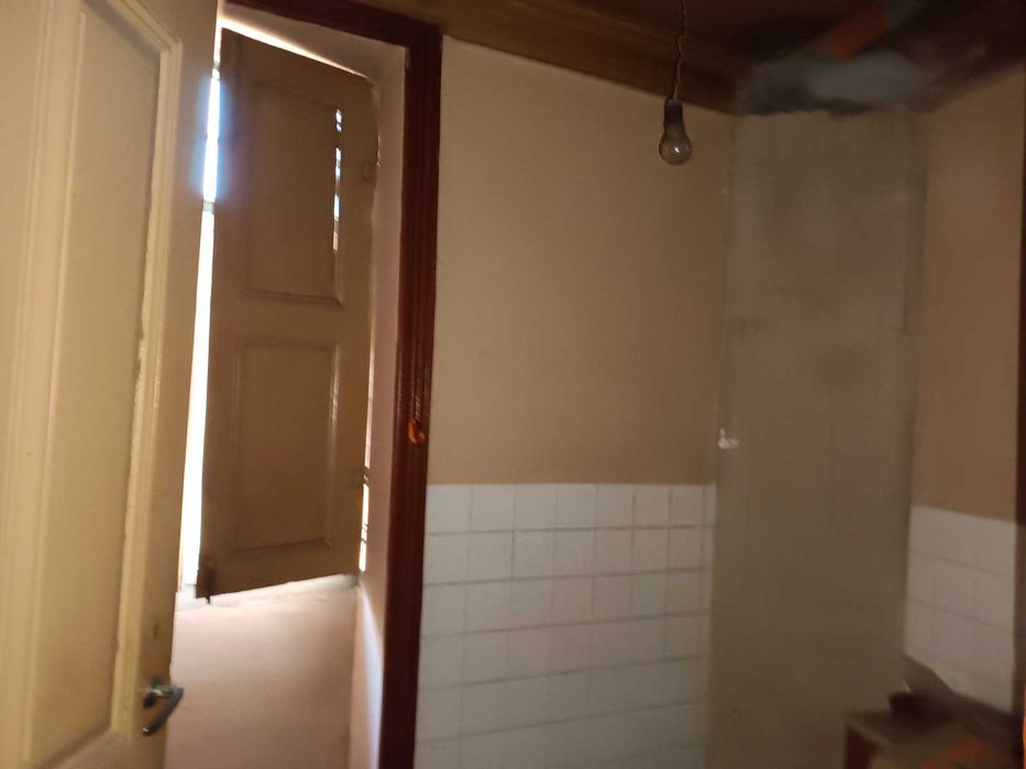 Casa para dividir em 3 apartamentos