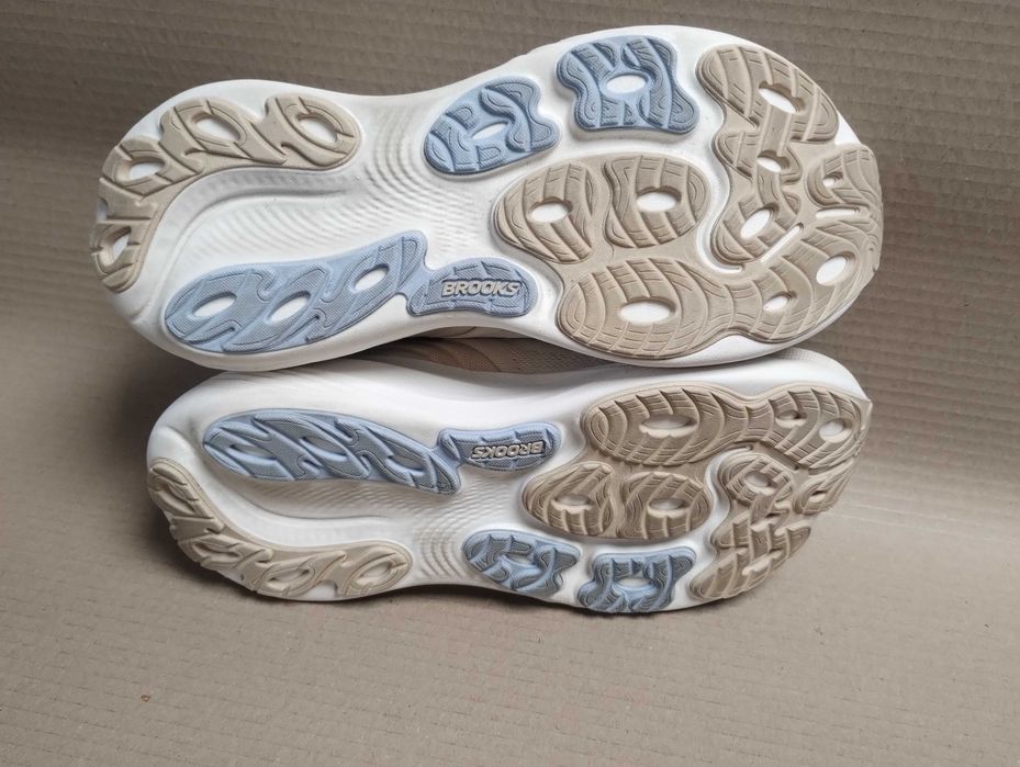 buty do biegania biegowe 42 Brooks Adrenaline 25