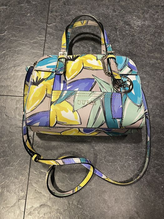Сумка Guess стан добрий