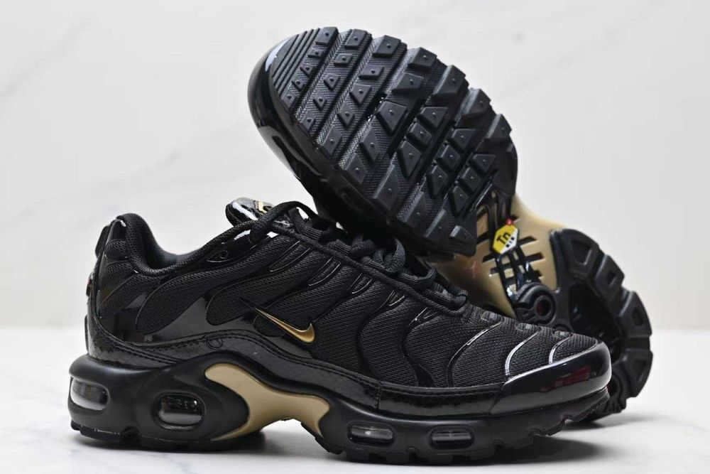 Air Max TN Plus Klasyczna czerń R.44