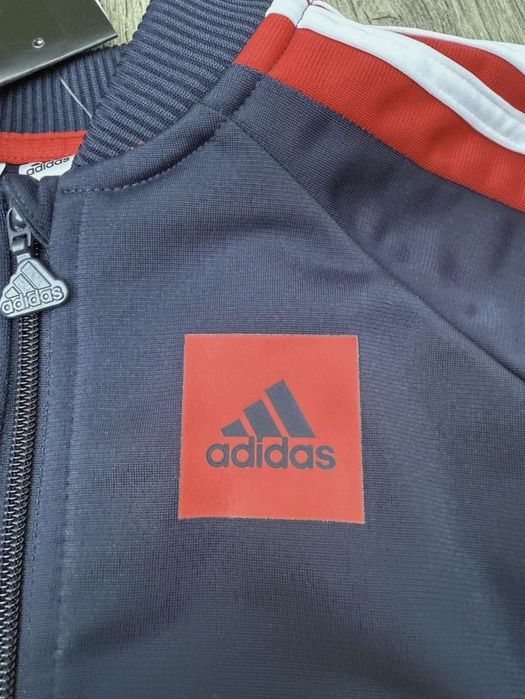 Детская спортивная кофта зипка на 2 года