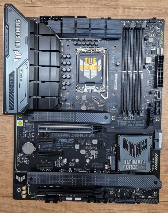 Płyta główna ASUS TUF GAMING Z790-PLUS WIFI lga1700 box gwarancj J1616