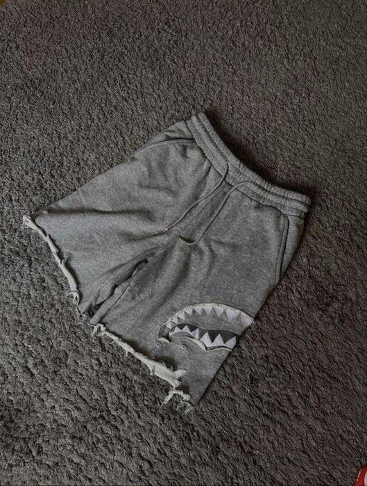 В Україні‼️ Шорти sprayground/essentials/represent