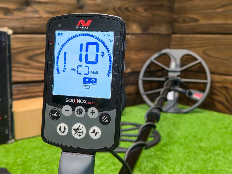 Металошукач Minelab Equinox 800