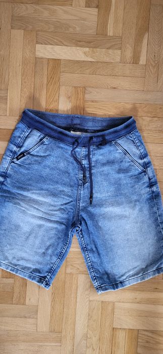 Szorty joggery Cropp