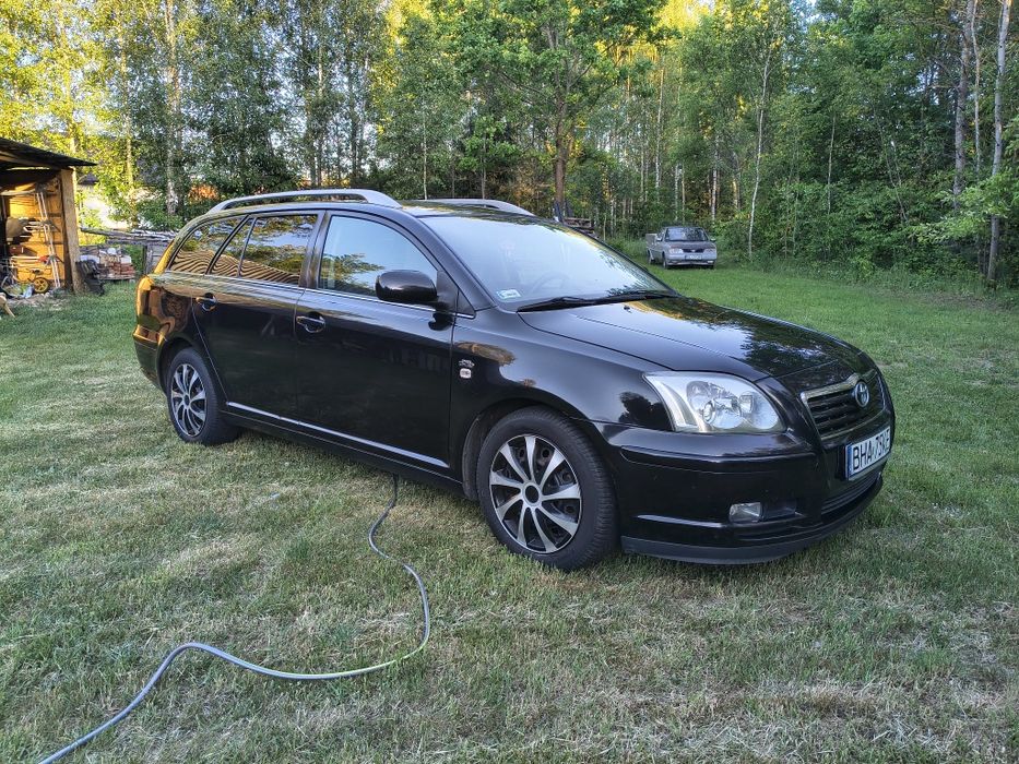 Toyota Avensis 2.0 D-4D 116KM 2004 - OPLATY NA ROK