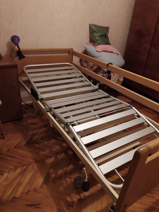 Функціональне медичне ліжко