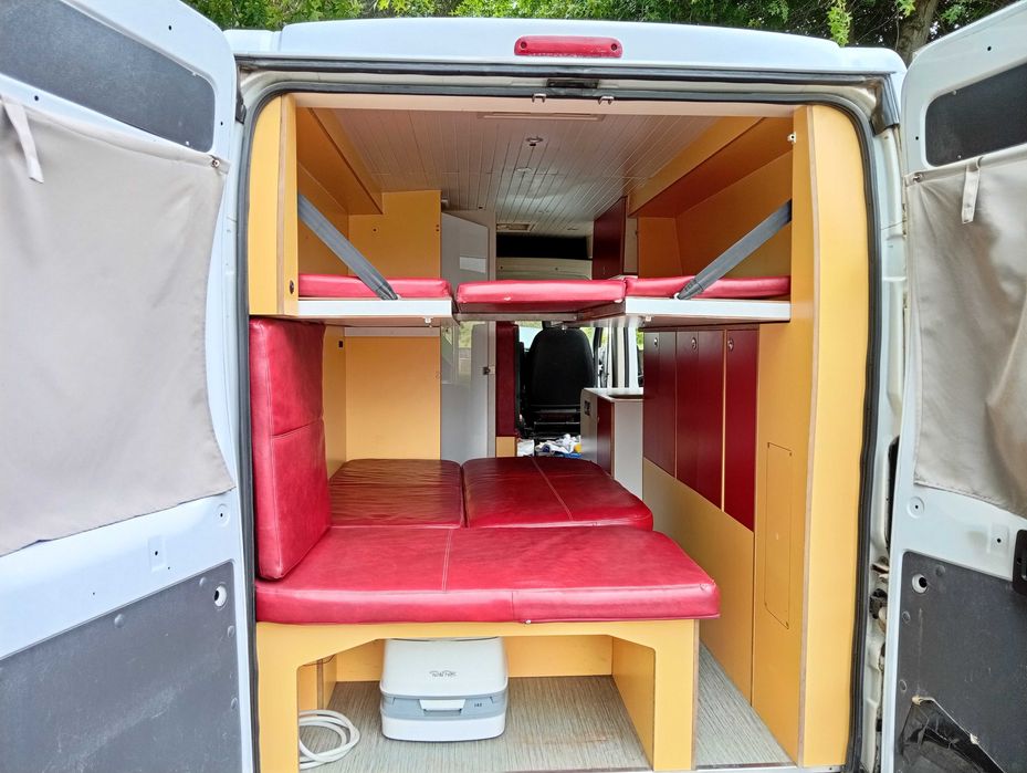 Autovivenda Furgão Fiat Ducato, 2017, 4 lugares livrete com AC
