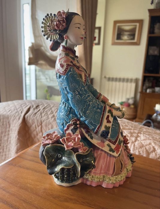 Estatueta de coleção oriental - Wucai porcelain Ceramic Pottery Belle Women Lady Girl Flower Lotus Statue