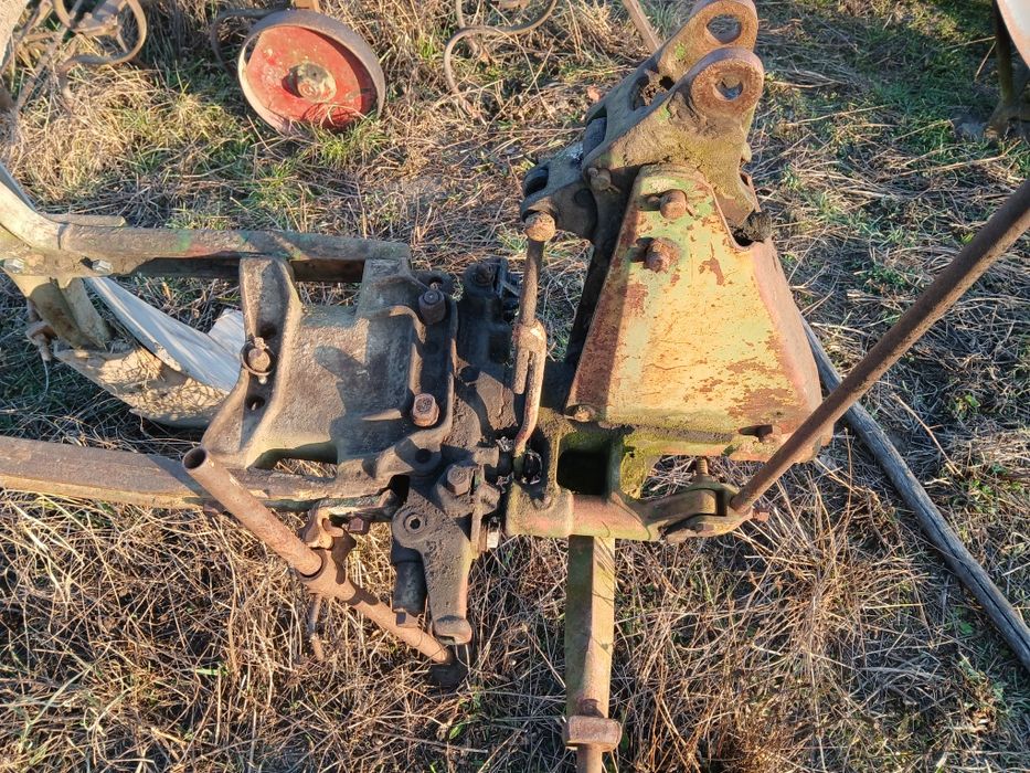 Pług dwuskibowy obrotowy