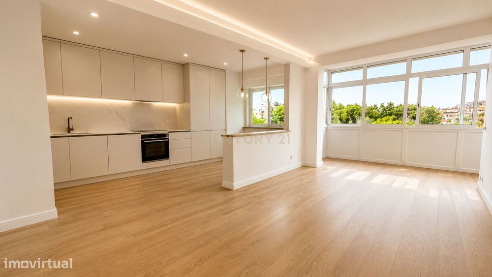 T2 duplex, remodelado com 91 m², sotão e varanda em Pai do Vento, Casc