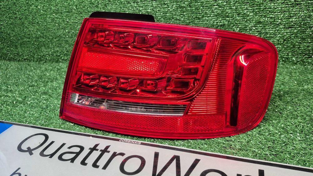 Farolim Stop Direito LED TYC Audi A4 B8 Sedan 8K Ref. 11-B555-01-2B - NOVO PROMOÇÂO