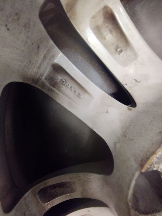 Felga aluminiowa Toyota Auris 16
