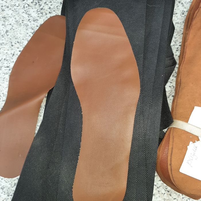 Стельки  натуральная кожа