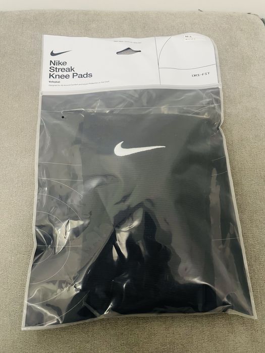 Наколінник унісекс Nike Streak Volleyball Knee Pad Black N.VP.05.001