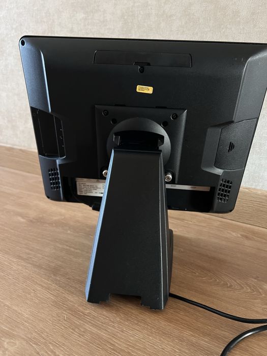POS FEC -4 GB RAM - 120gb SSD- Win10