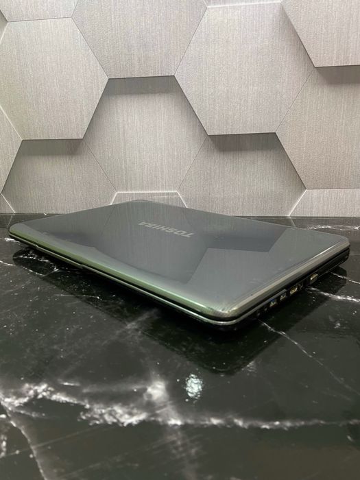 Ноутбук Toshiba Satelite L870